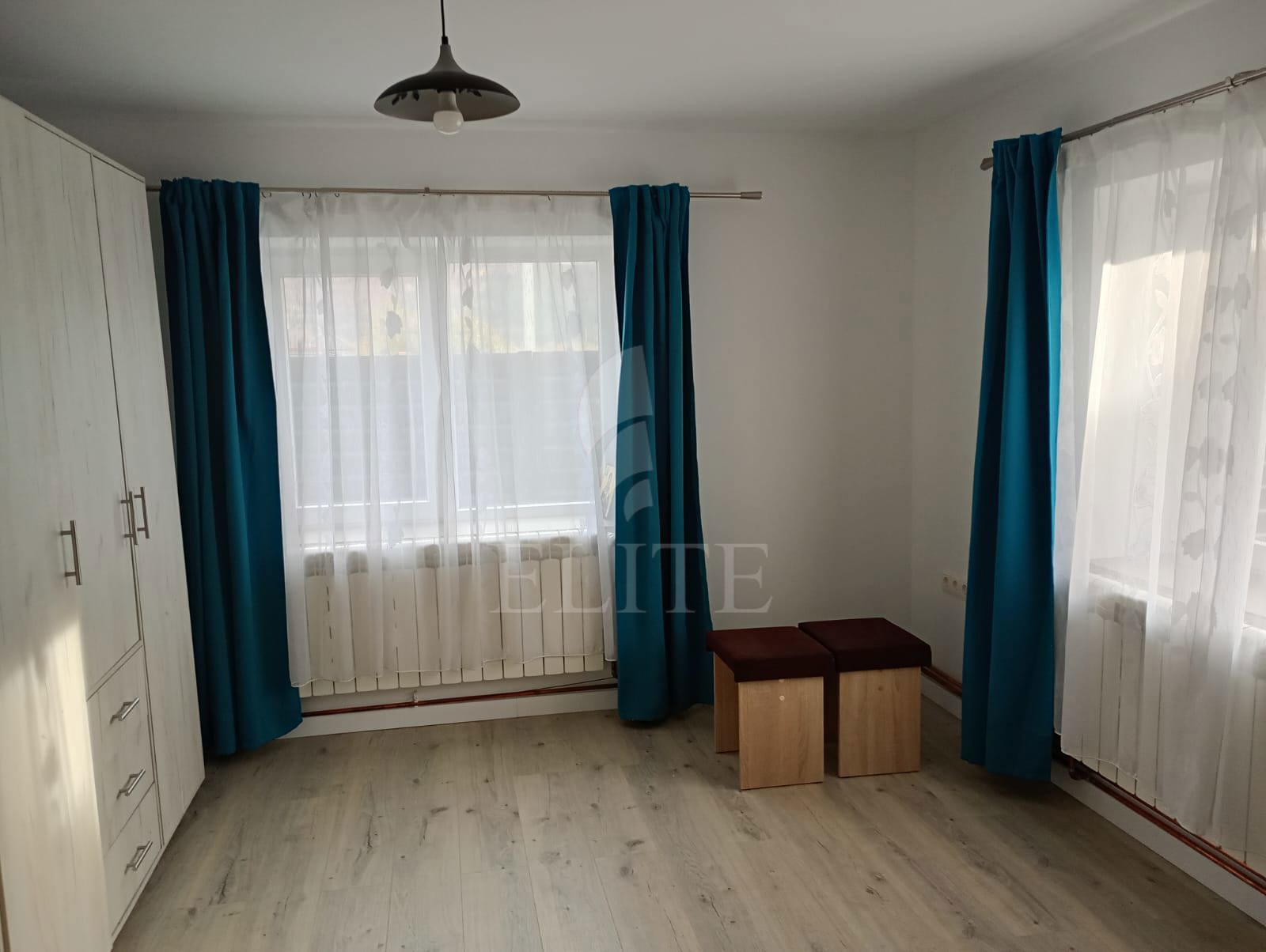 Casa 2 camere în zona centrala-1172846