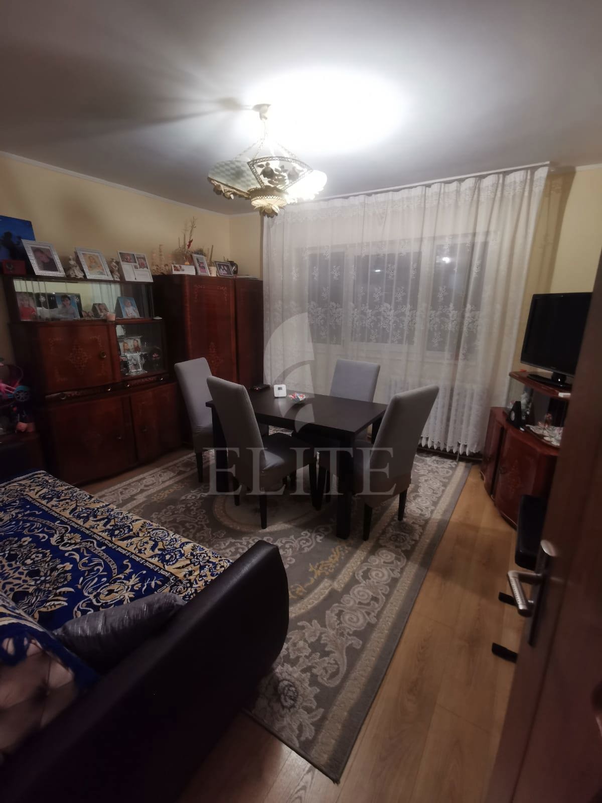 Apartament 3 camere în zona STRAZII MEHEDINTI-1174712