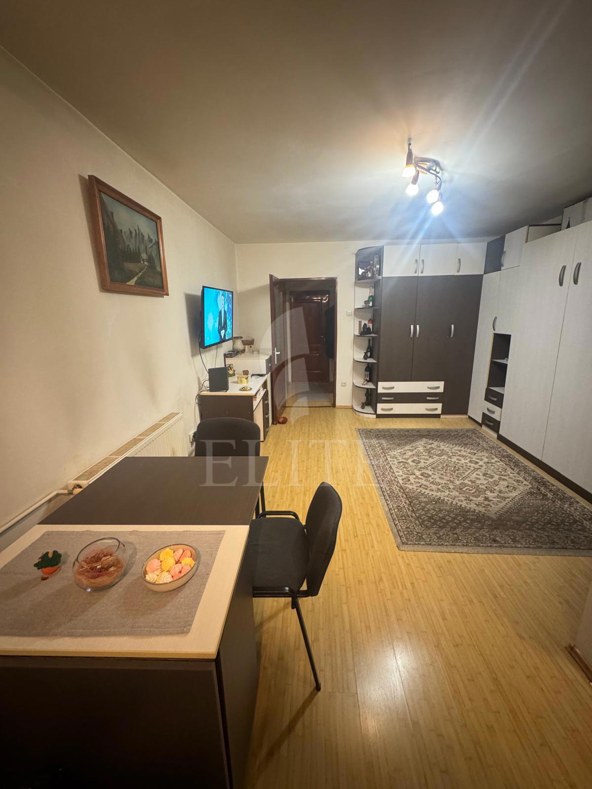 Garsoniera în zona COMPLEX DIANA-1181251