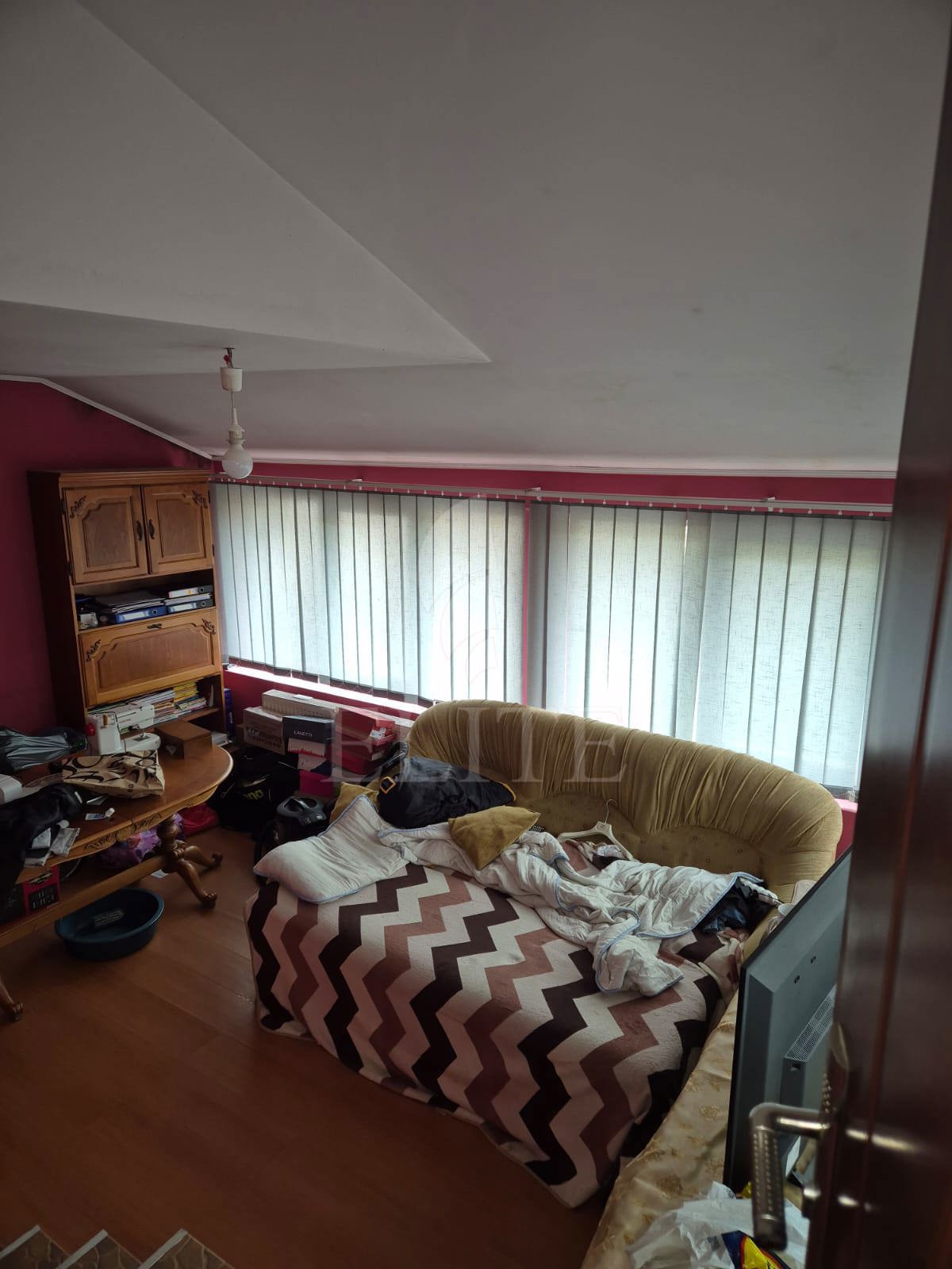 Apartament 3 camere în zona STRAZII HOREA-1183781