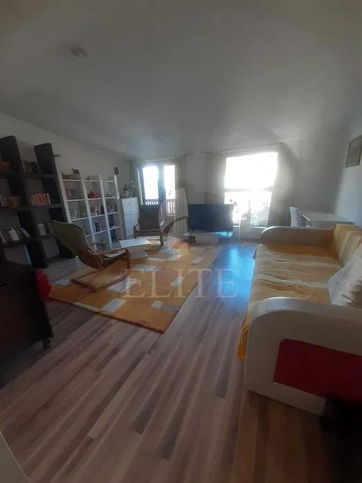 Apartament 3 camere în zona UNIVERSITATII-1183804