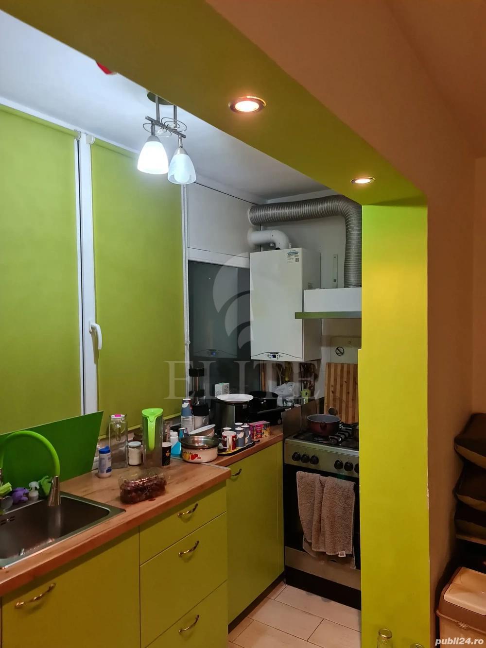 Apartament 3 camere în zona STRAZII PADIS-1183914