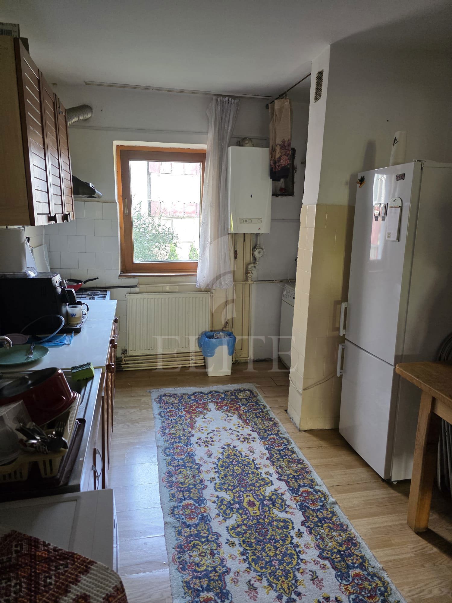 Apartament 3 camere în zona MOGOSOAIA-1184655