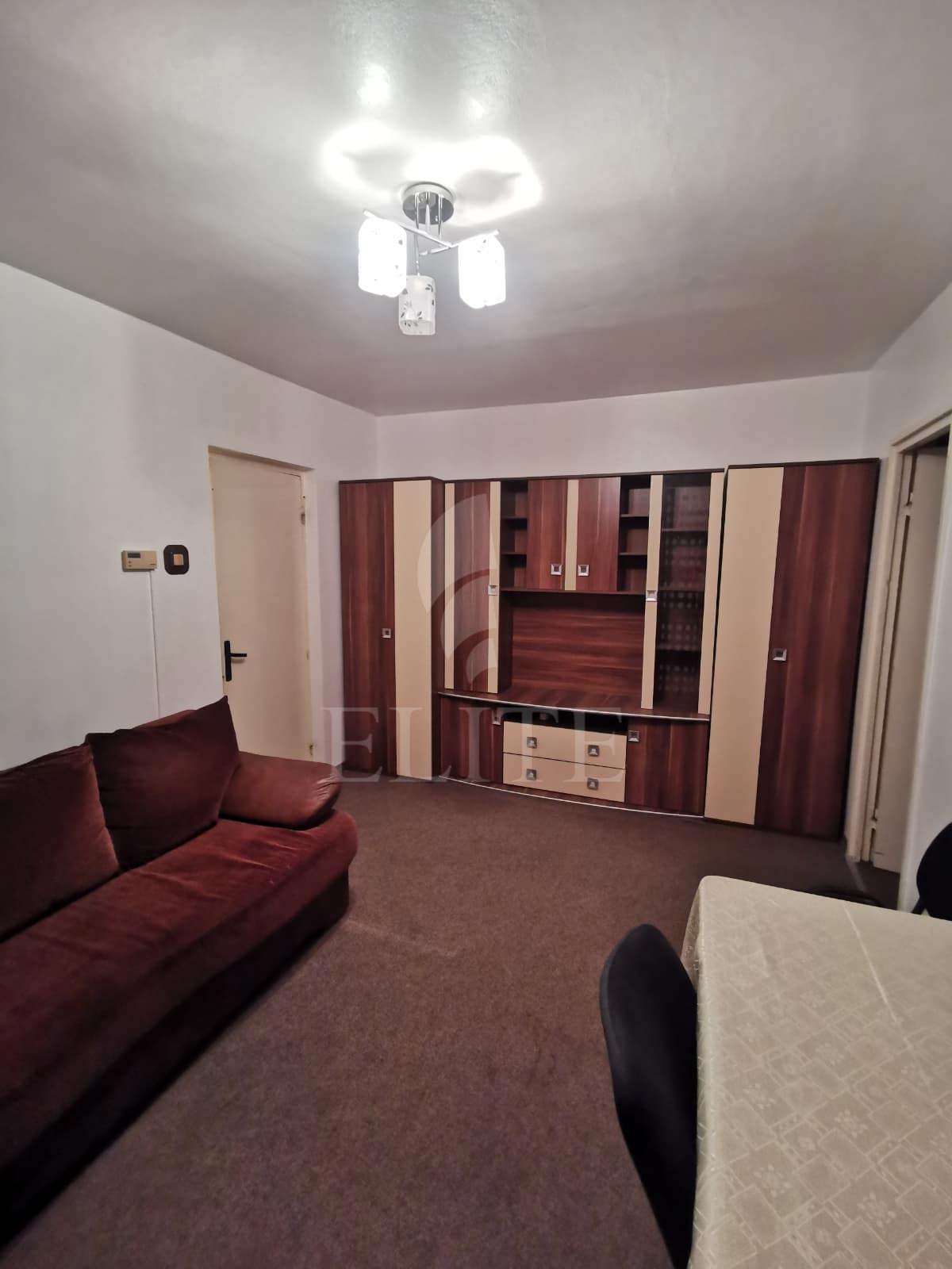 Apartament 3 camere în zona MC DONALDS-1185877