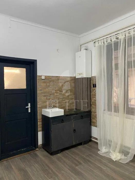 Apartament o camera în zona STRAZII TRAIAN MOSOIU-1186238