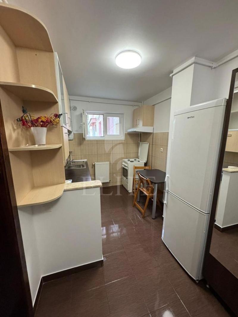 Apartament 2 camere în zona STRAZII GARBAU-1187251