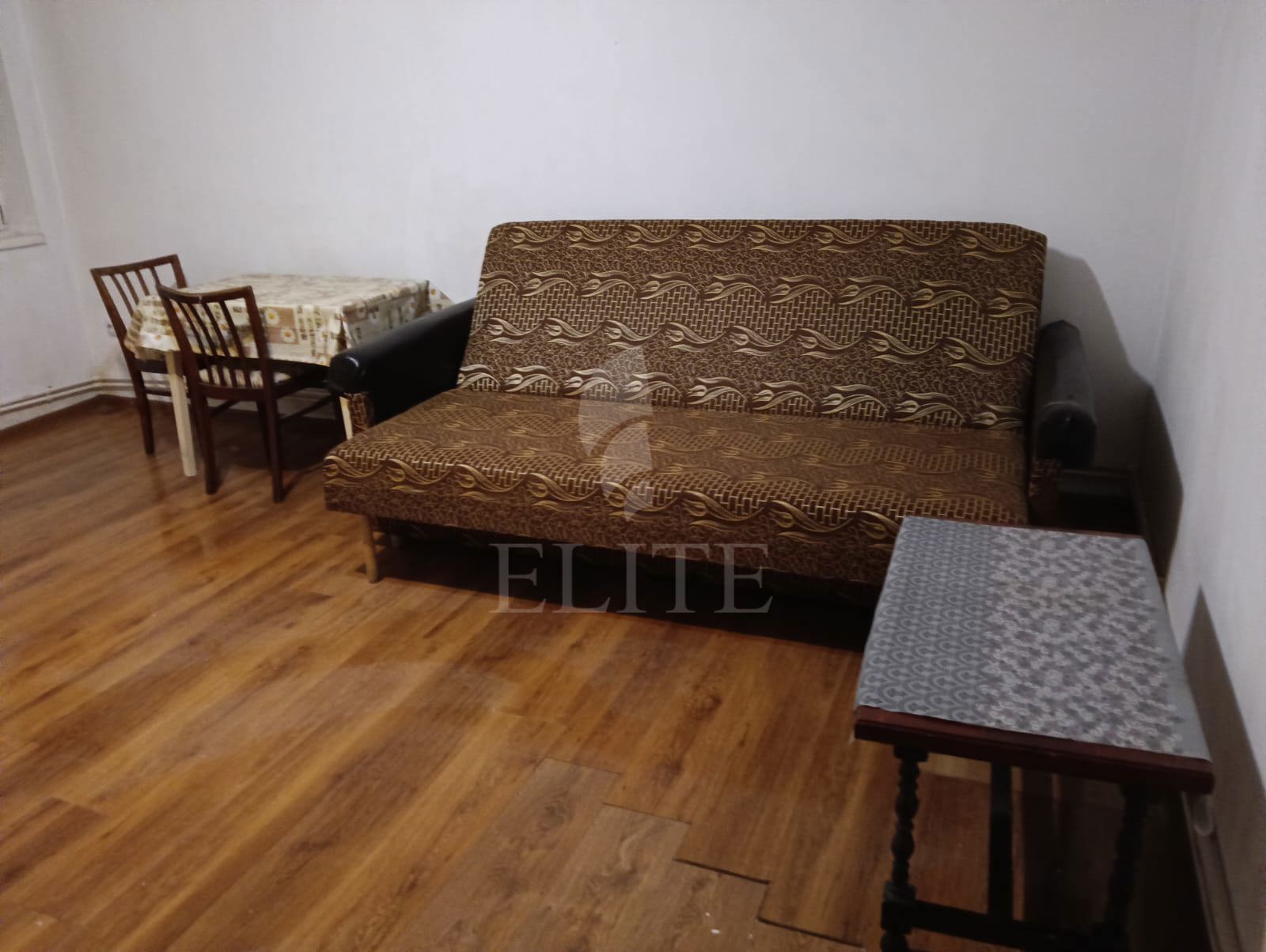 Apartament o camera în zona SEMICENTRALA-1188091