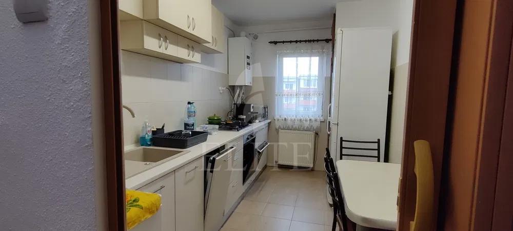 Apartament 4 camere în zona STRAZII ION MESTER-1189521