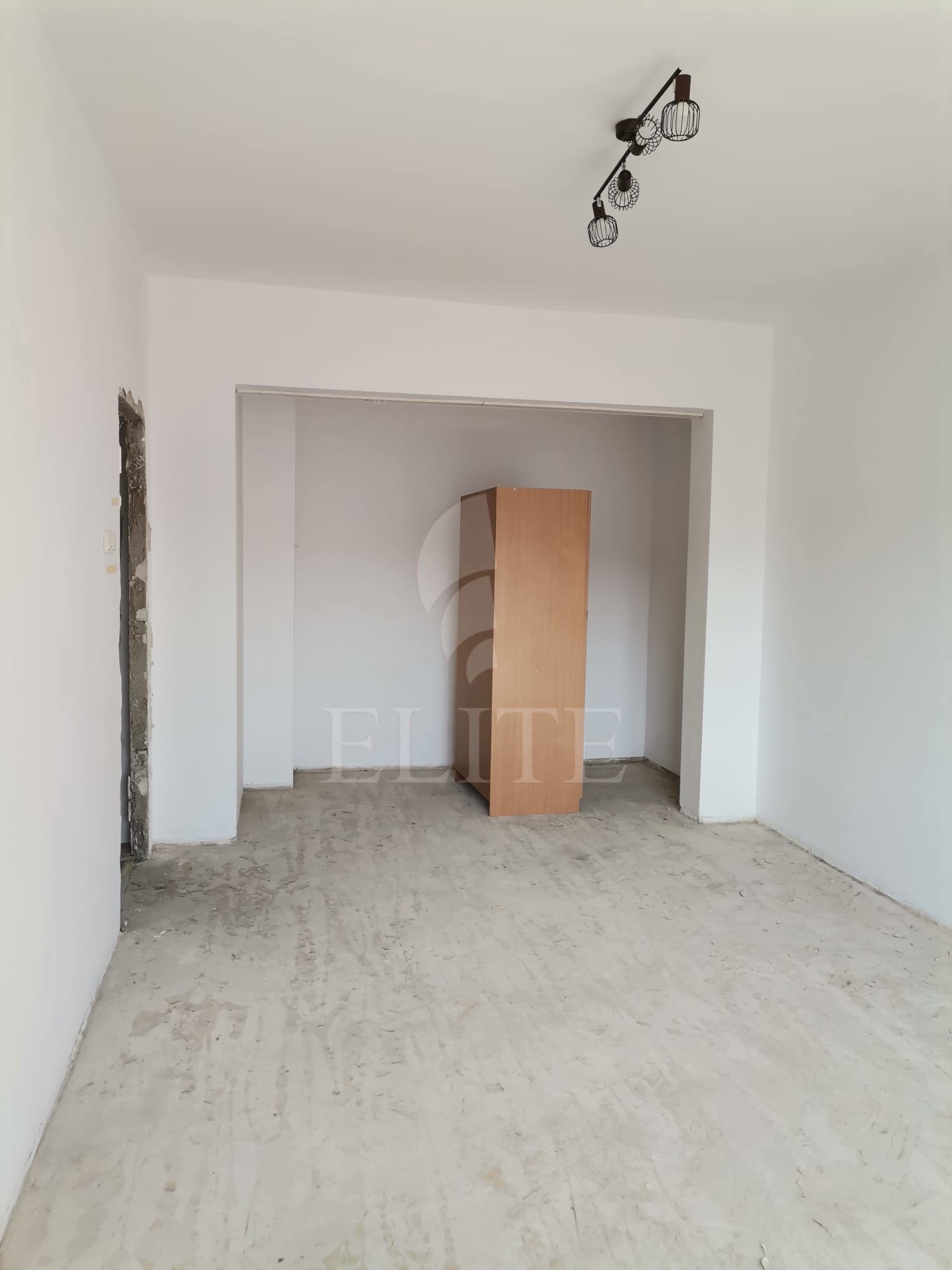 Apartament 4 camere în zona ULTRACENTRALA-1189704