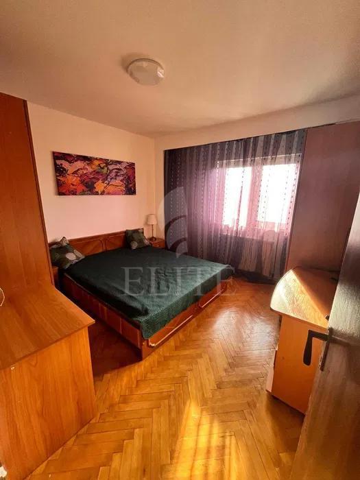 Apartament 3 camere în zona STRAZII VIILOR-1191884