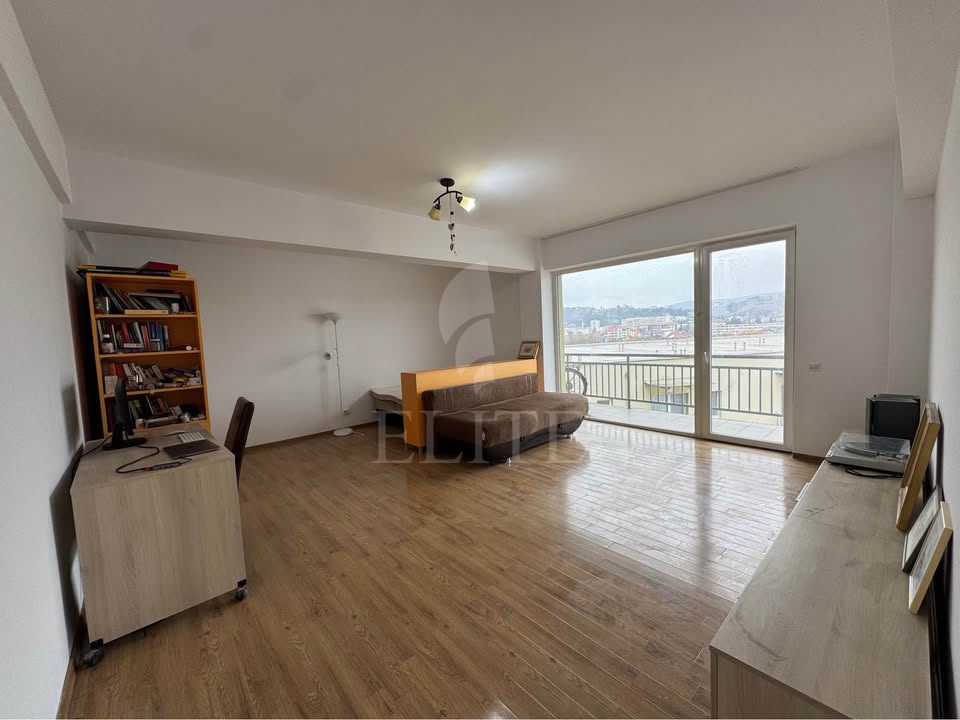 Apartament o camera în zona SALA SPORTURILOR-SALCAMULUI-1192078