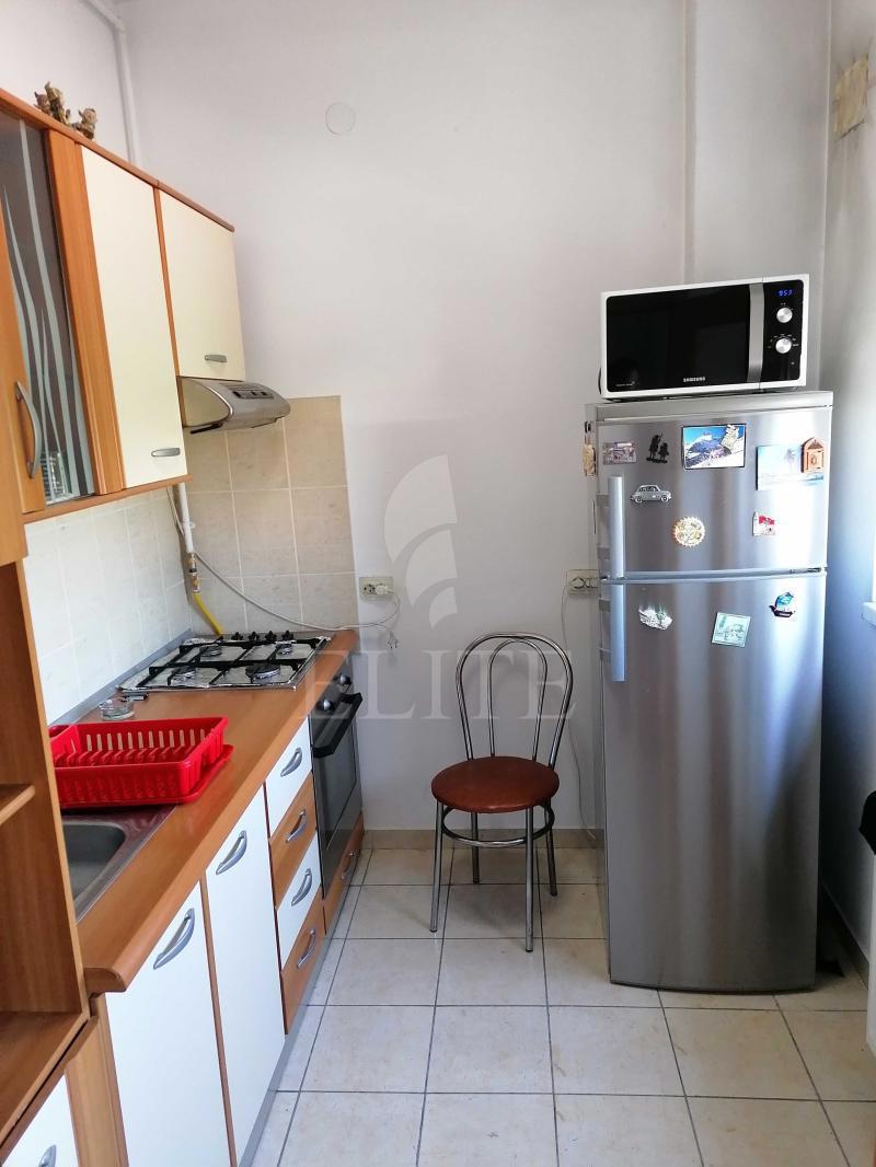 Apartament o camera în zona MODENA-1193962
