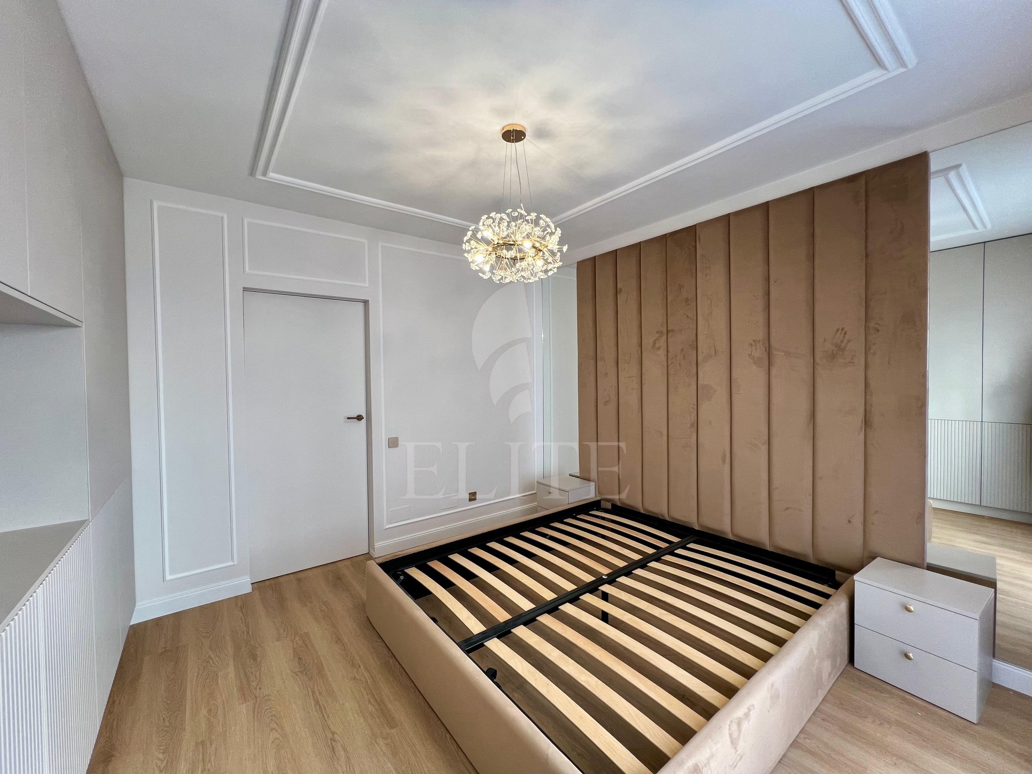 Apartament 3 camere în zona STRAZII INTRE LACURI-1195191