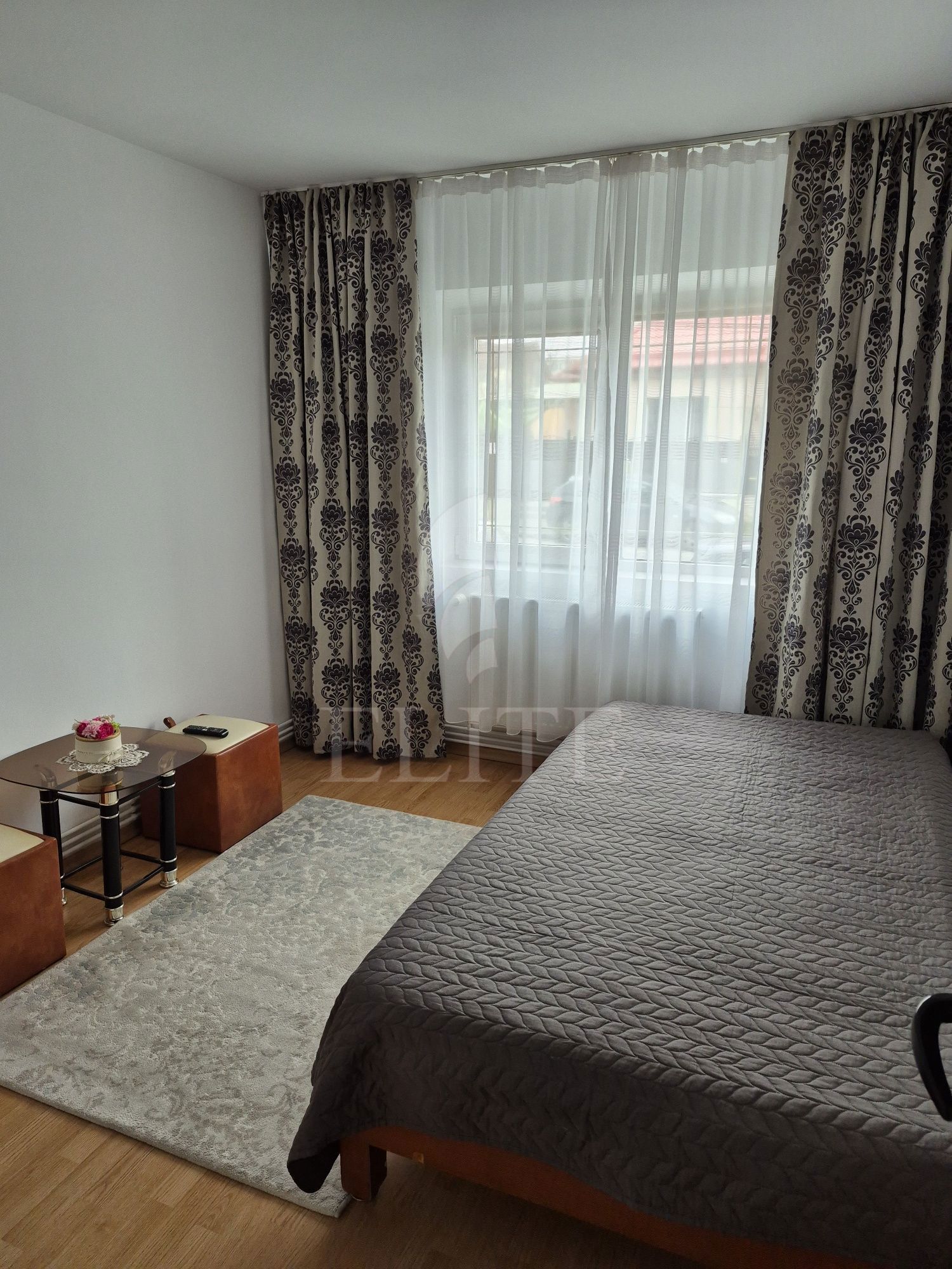 Apartament 3 camere în zona INTRE LACURI-1199718