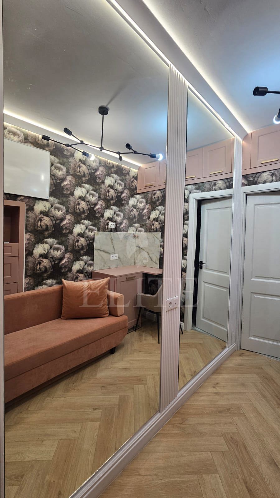 Apartament o camera în zona Piata Unirii, str. Regele Ferdinand-1199801