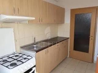 Apartament o camera în zona OASULUI-1202564
