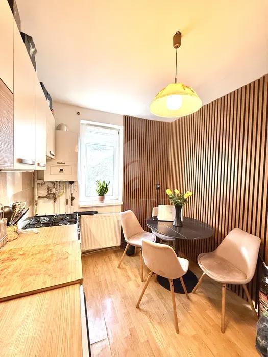 Apartament 3 camere în zona STRZII SCARISOARA-1202805