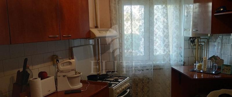 Apartament 4 camere în zona ION ANTONESCU- MC DONALDS-1203310