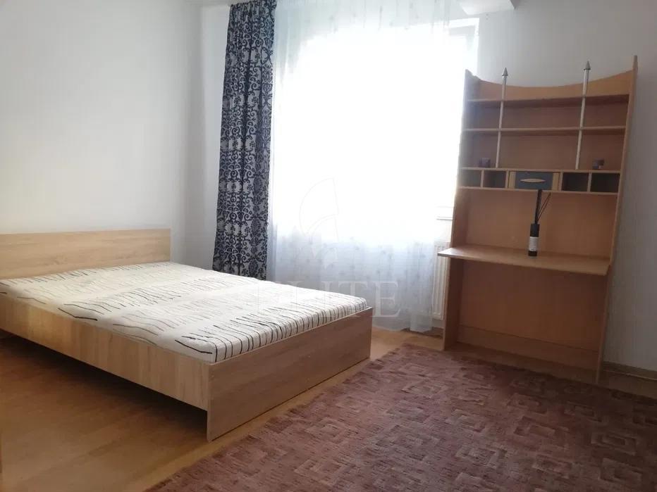 Apartament o camera în zona Colina-1203491