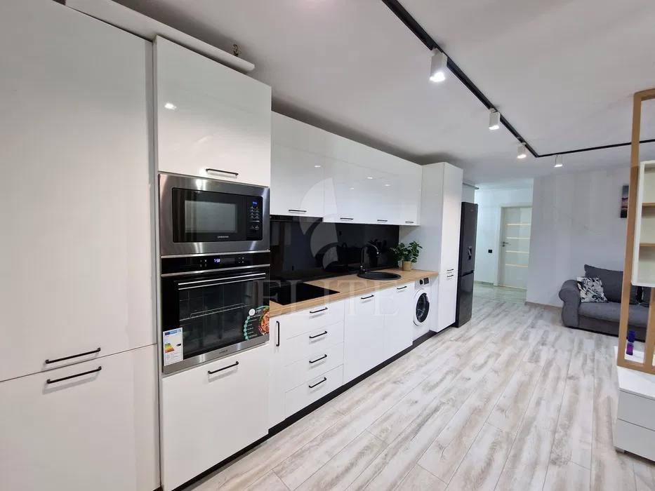 Apartament 2 camere în zona DAMBUL ROTUND-1203528