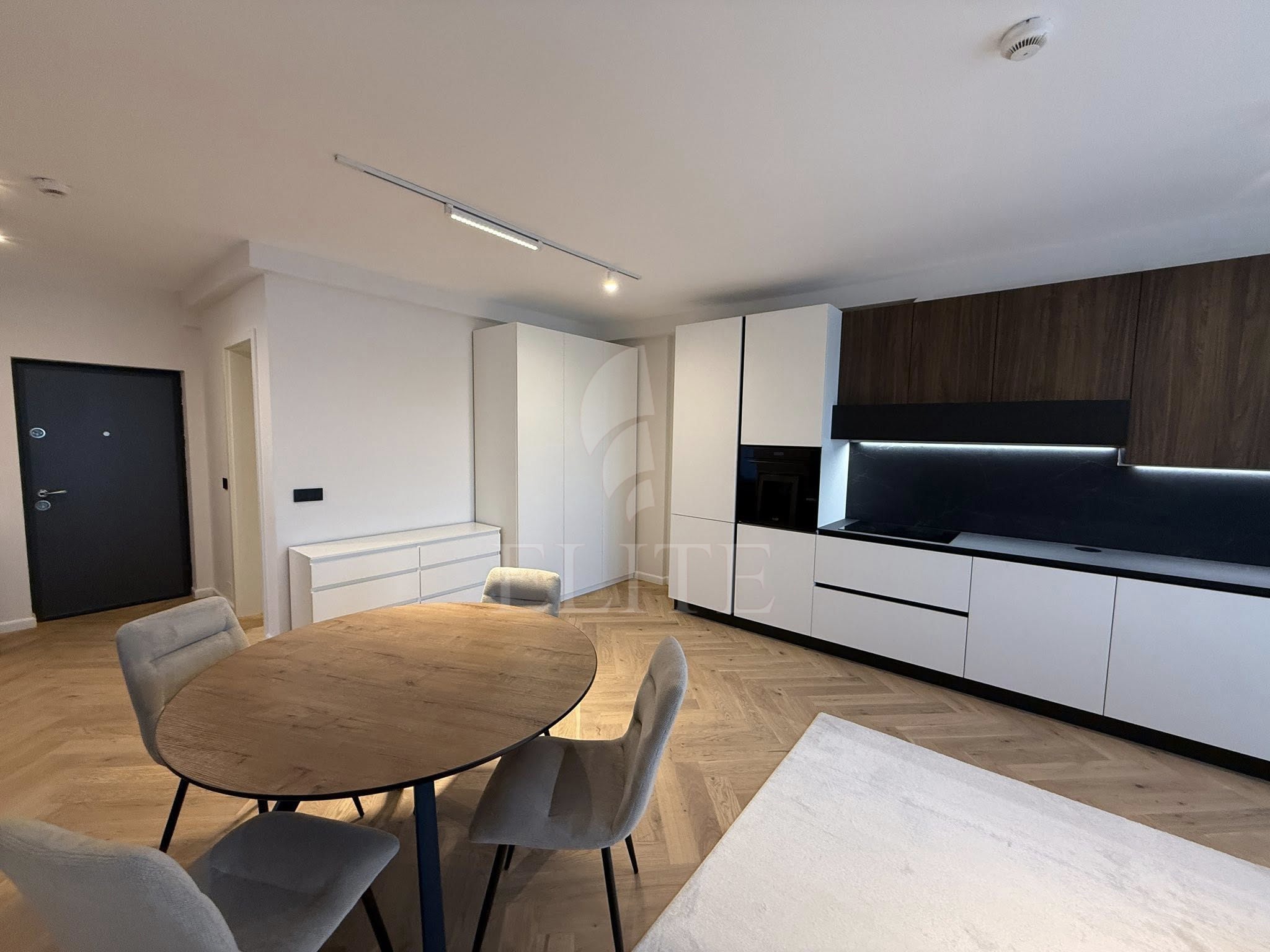 Apartament 3 camere în zona SOMESENI-1205094