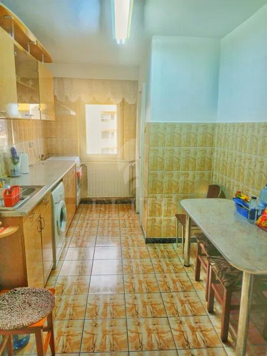 Apartament 4 camere în zona STRAZII CALEA FLORESTI-1205123
