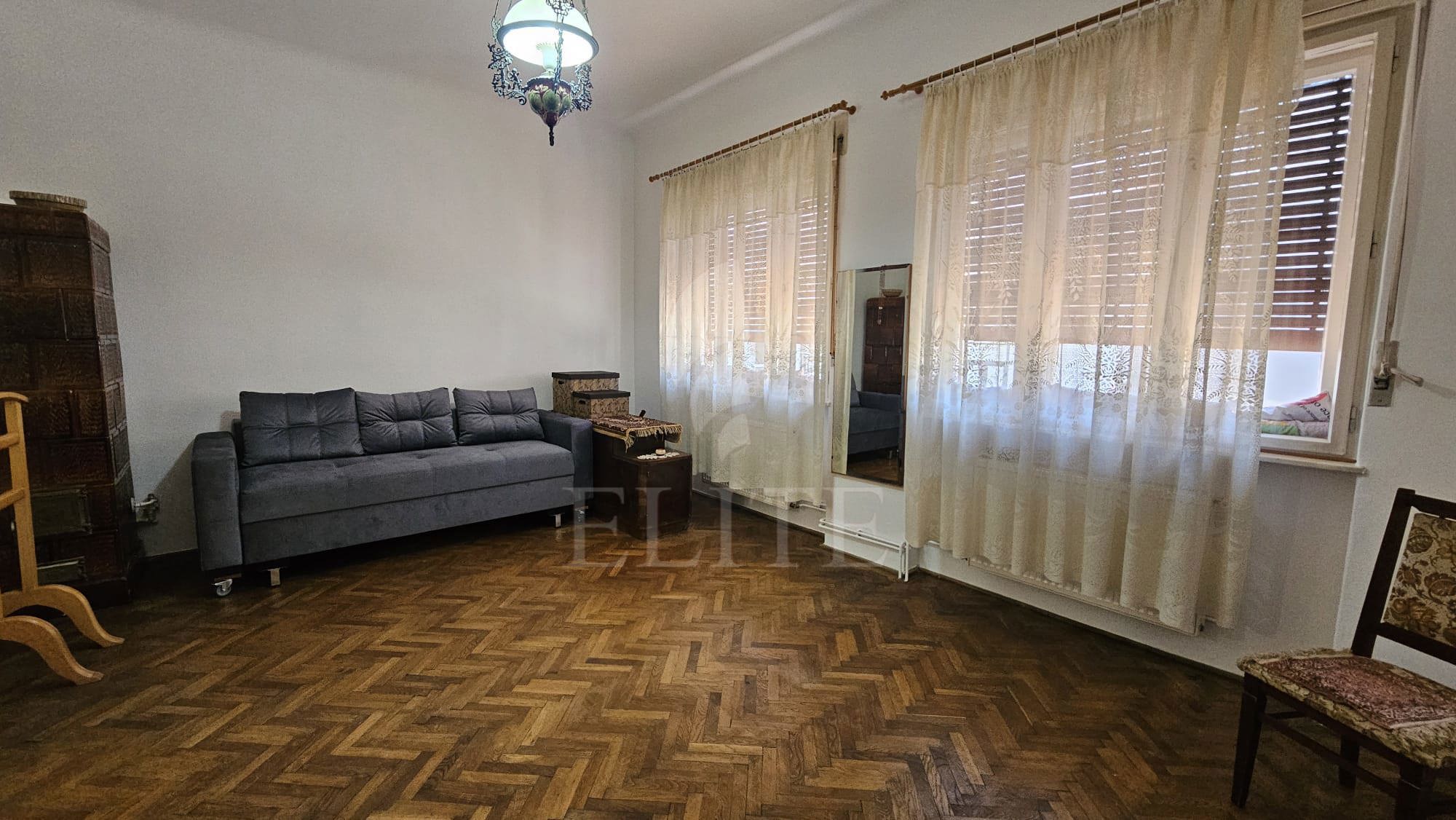 Apartament 3 camere în zona CLINICILOR-1205373