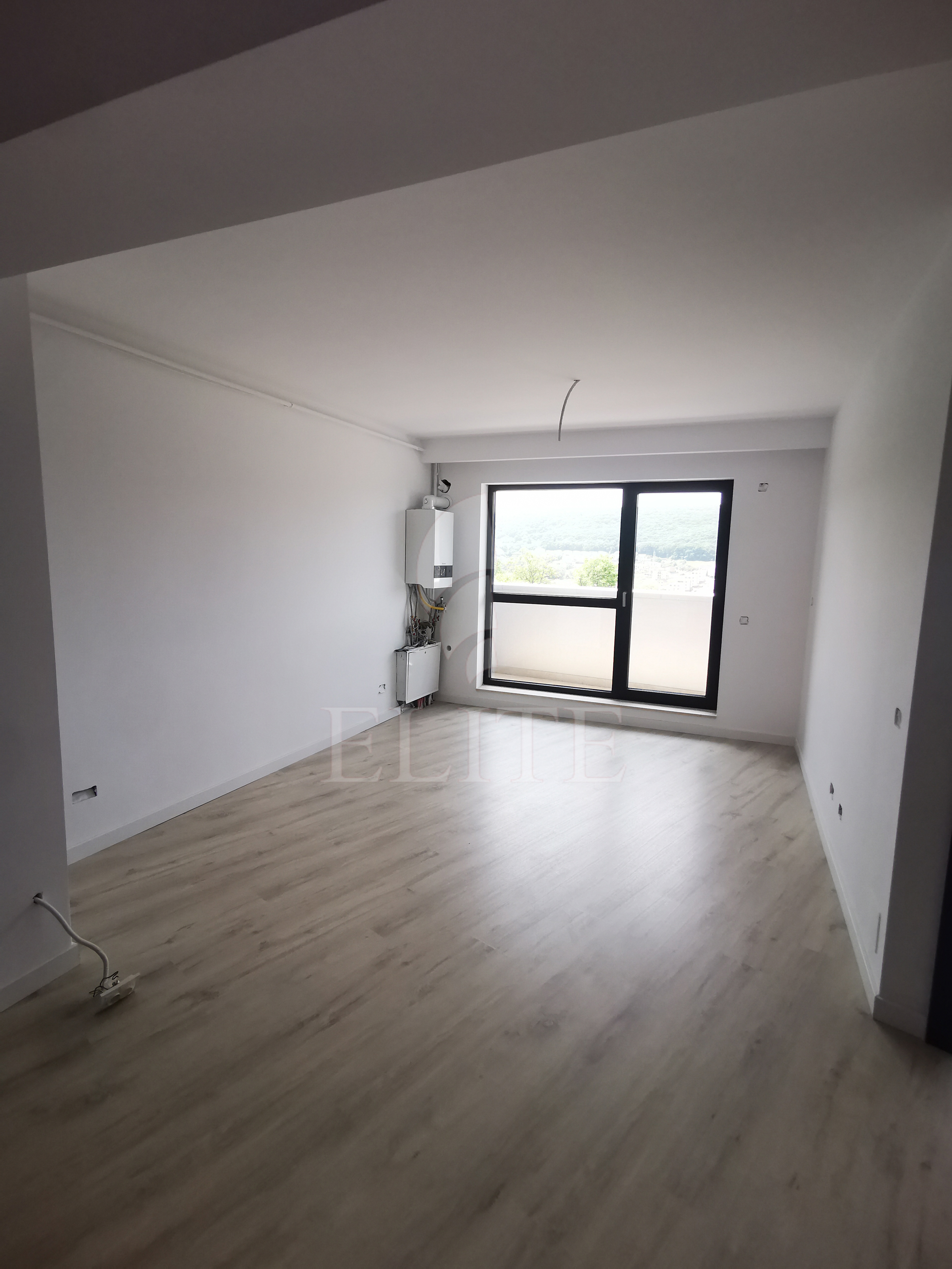 Apartament 2 camere în zona FRUNZISULUI-1205498