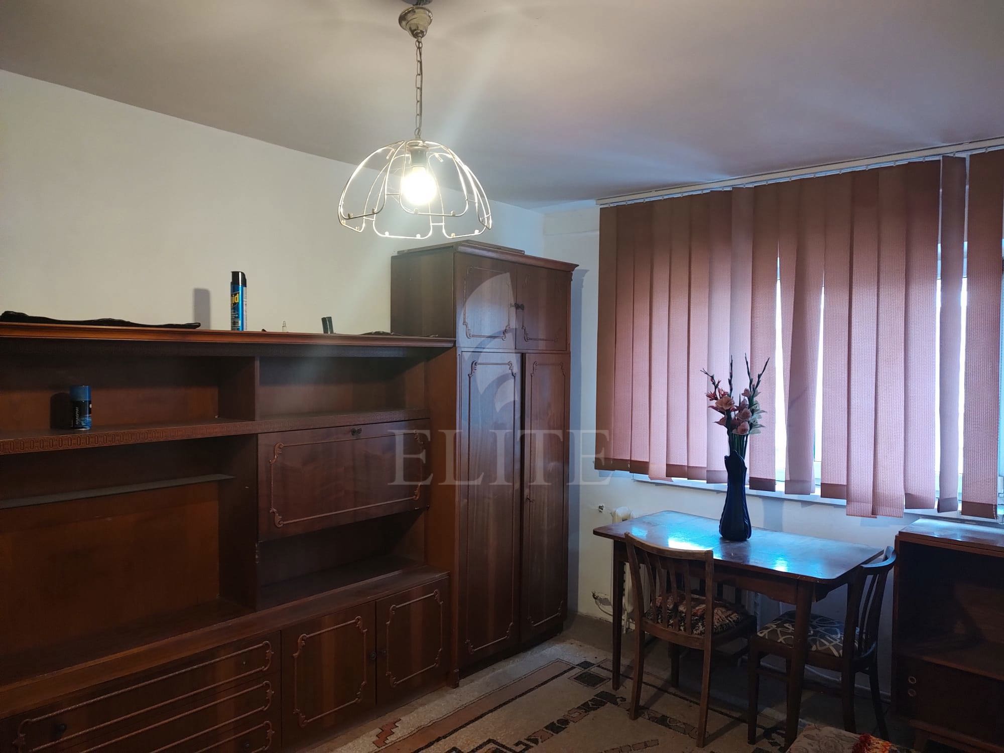 Apartament 2 camere în zona Mc Donald's-1205774