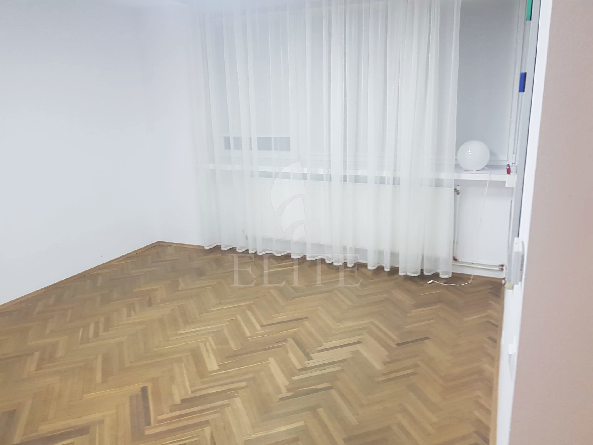 Apartament o camera în zona ALEXANDRU VLAHUTA-1206972
