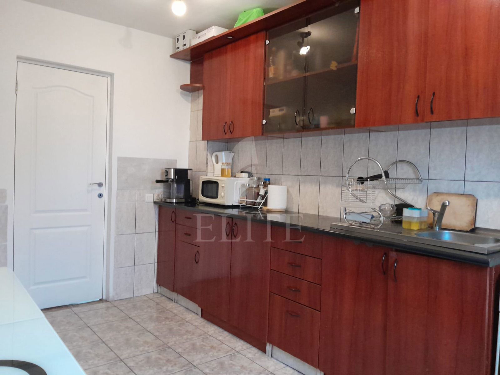 Apartament 3 camere în zona SPITALUL DE RECUPERARE-1207874