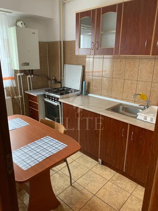 Apartament o camera în zona STRADA TEODOR MIHALI-1207947