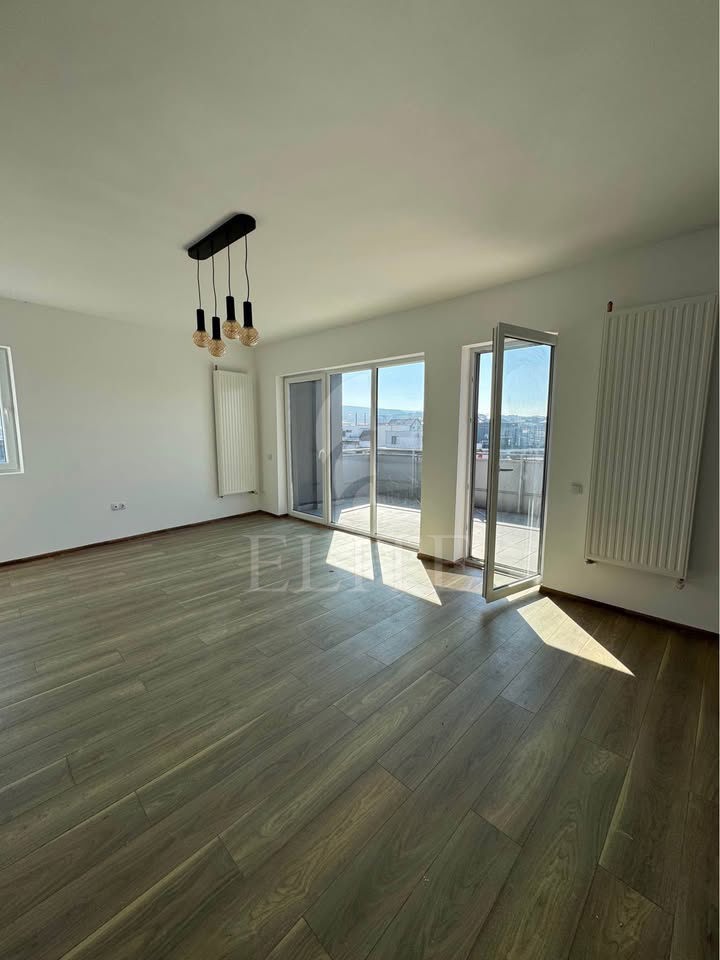 Apartament 3 camere în zona HOME GARDEN-1208936