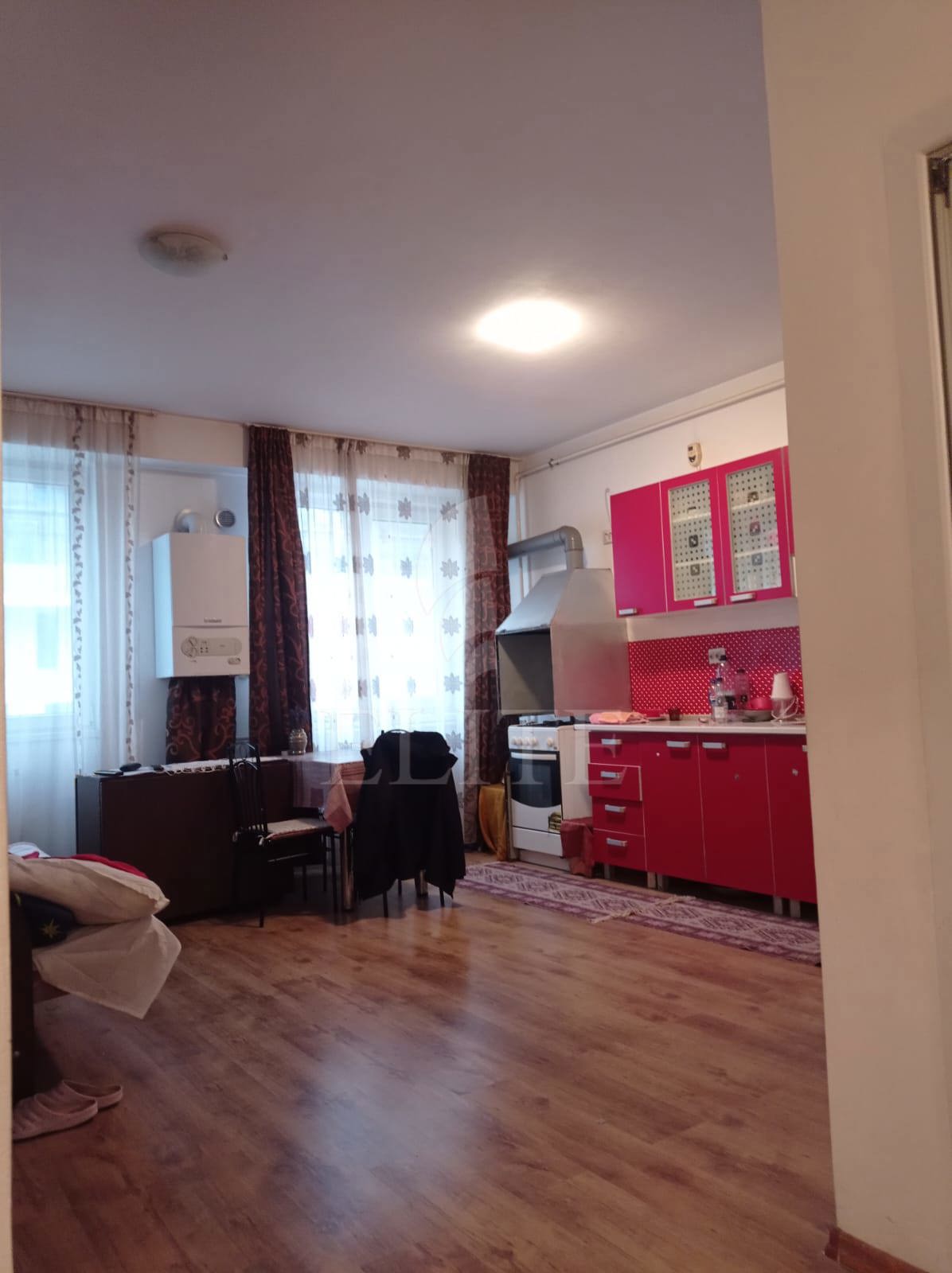 Apartament 2 camere în zona BAZA SPORTIVA-1209528