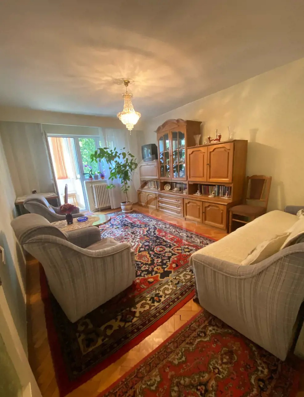 Apartament 3 camere în zona MC DONALDS-1212447