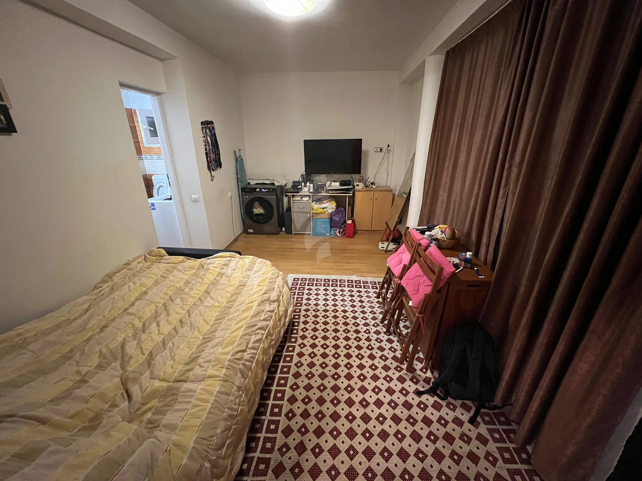 Apartament o camera în zona INTRE LACURI-1212938