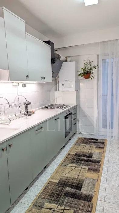 Apartament 4 camere în zona STRAZII AUREL VLAICU-1213257