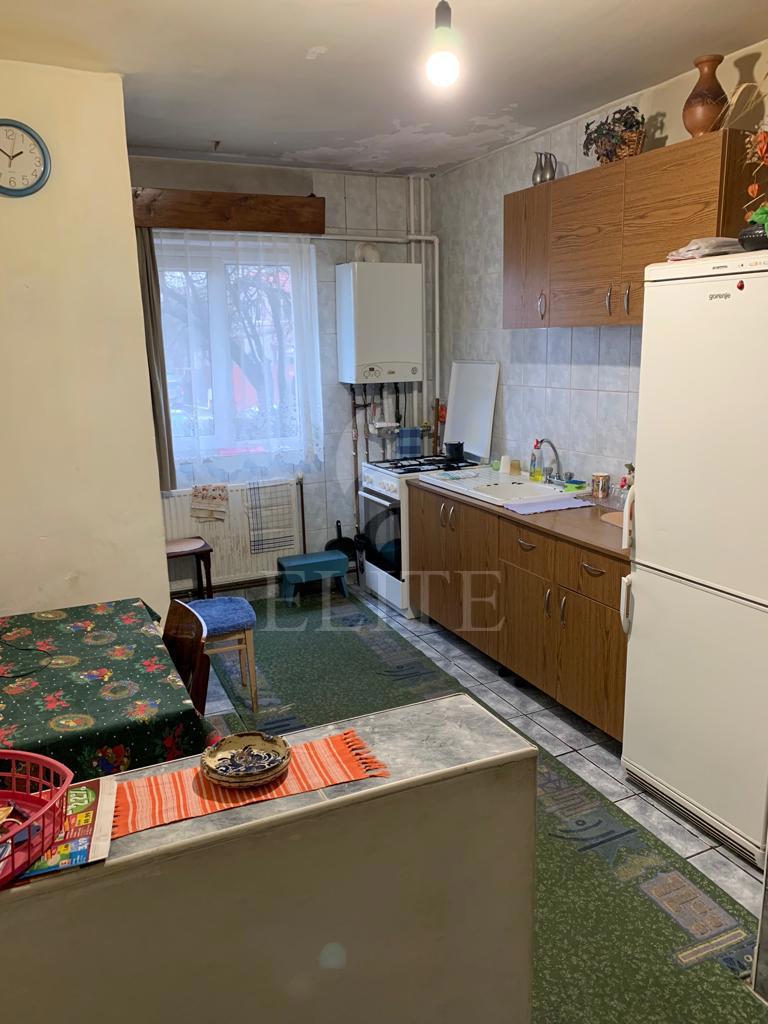 Apartament 3 camere în zona Big Manastur-1213299