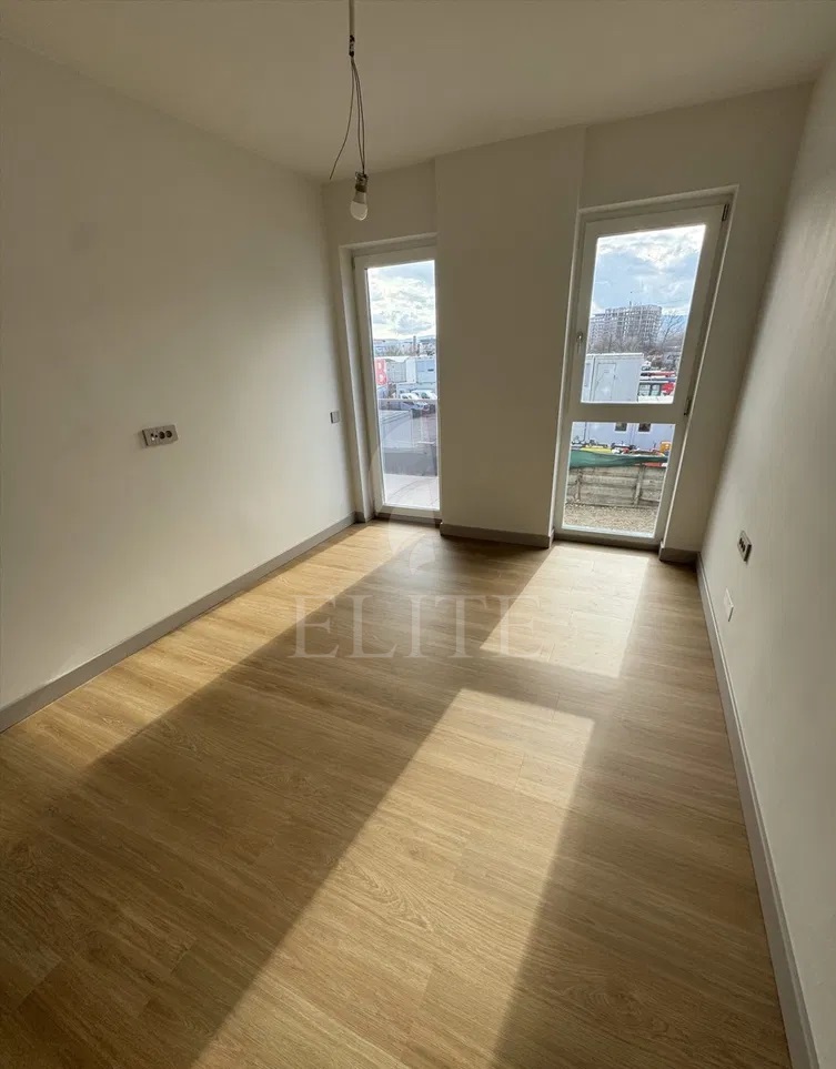 Apartament 3 camere în zona STRAZII FABRICII-1216336
