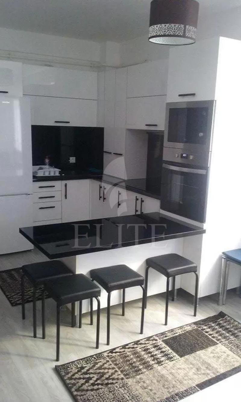 Apartament 3 camere în zona STRAZII TRIFOIULUI-1216629