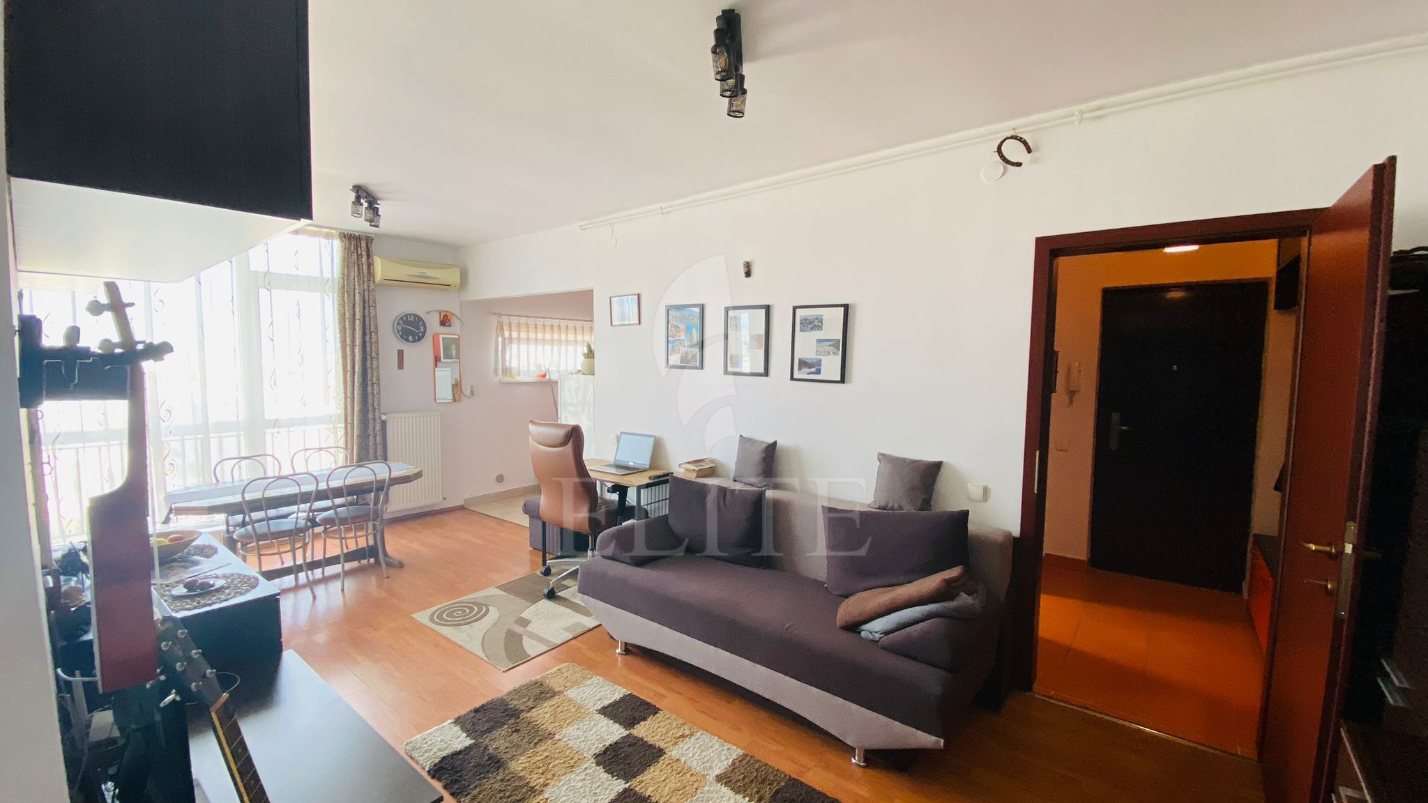 Apartament 2 camere în zona SEMICENTRALA-1218657