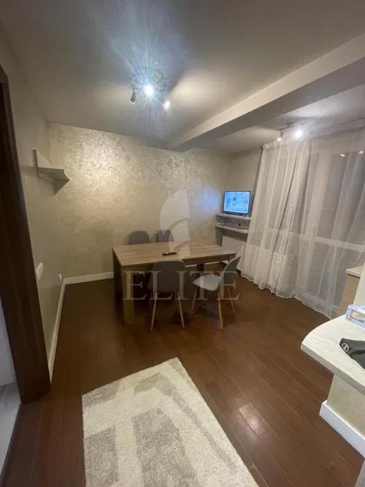 Apartament 3 camere în zona IRIS-1219179