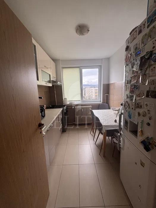 Apartament 3 camere în zona STRAZII DONATH-1220268
