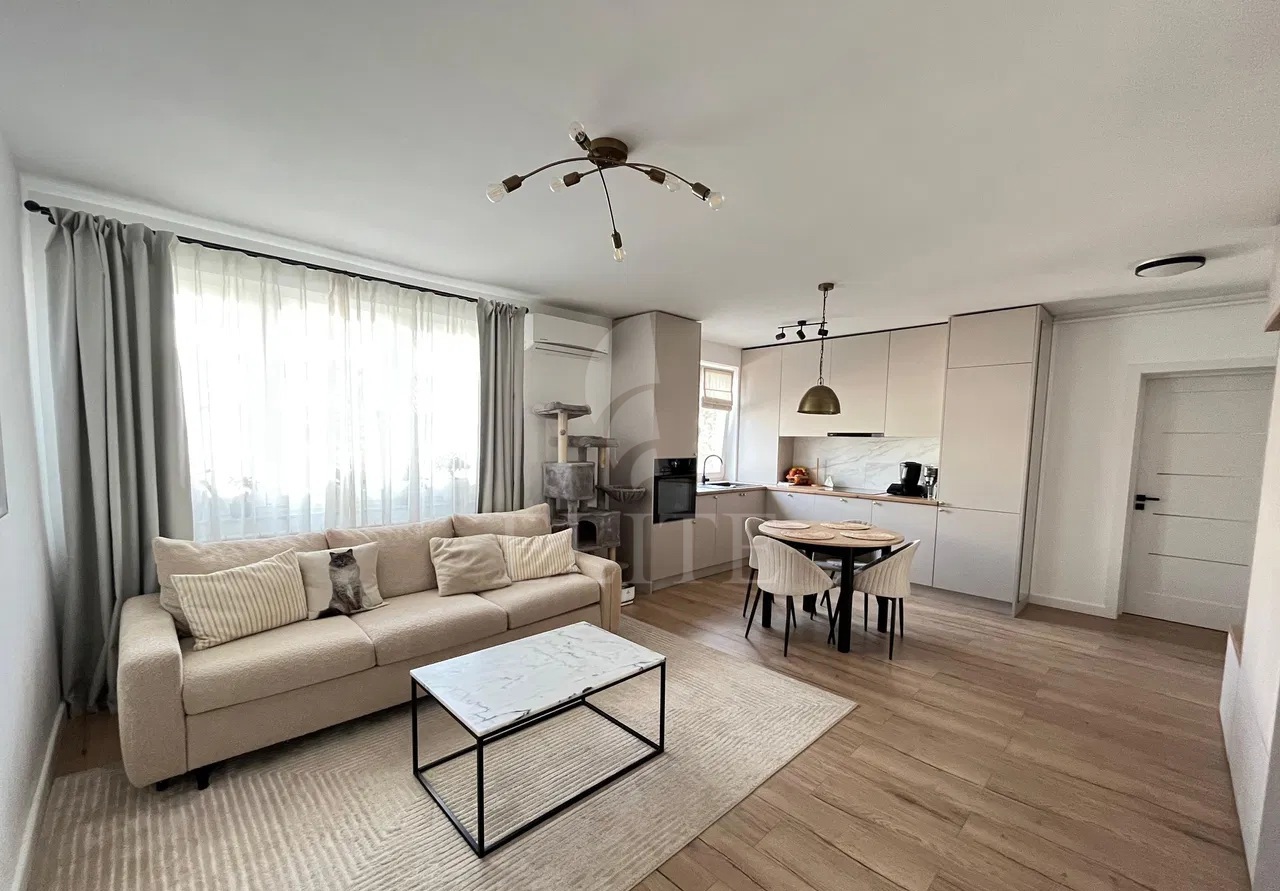 Apartament 3 camere în zona STRAZII UNIRII-1220837