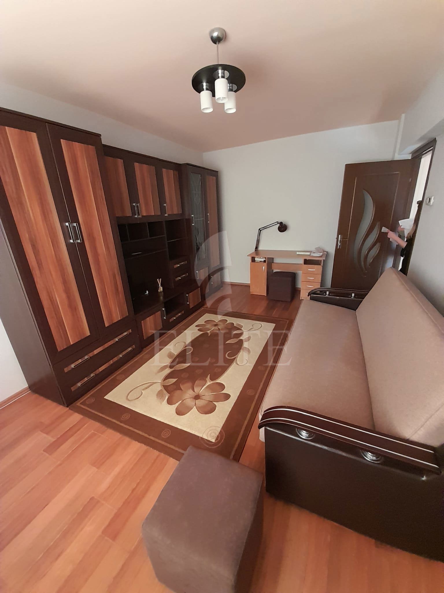 Apartament o camera în zona Hotel Paradis-1221357