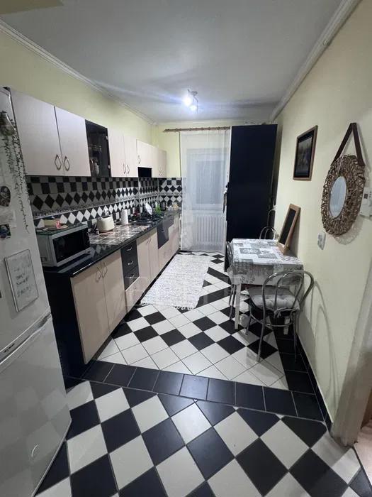 Apartament 3 camere în zona IZLAZULUI-1222210