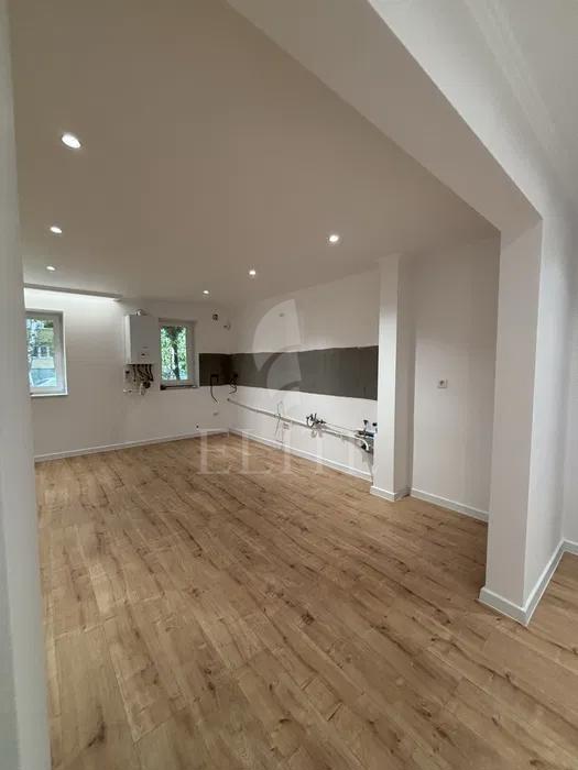 Apartament 3 camere în zona STRAZII MEHEDINTI BLOC C-1222242