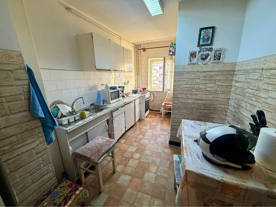Apartament 4 camere în zona CALEA FLORESTI-1224053