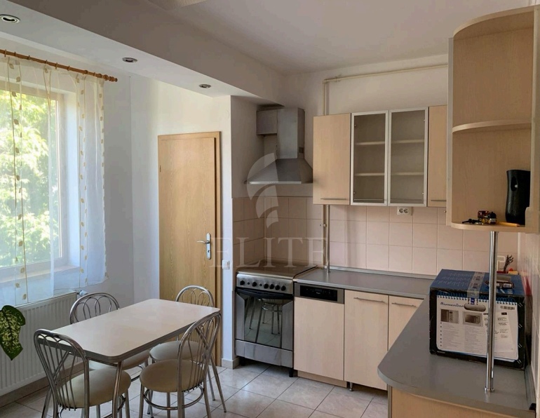 Apartament 3 camere în zona INTERSERVISAN-1224208