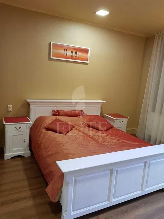 Apartament o camera în zona PARIS-1225000
